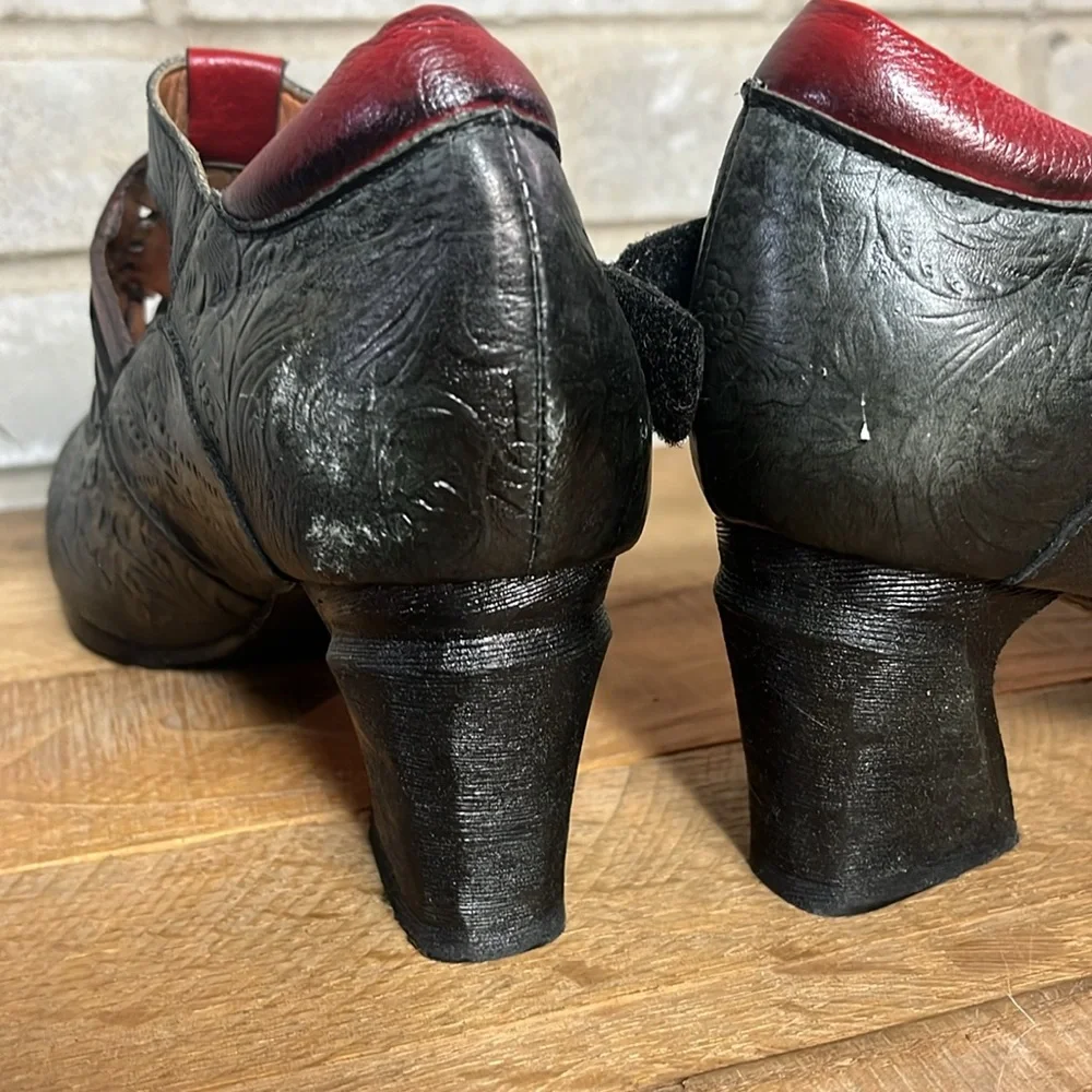 L'Artiste Aprileive Mary Jane Pump - Picture 12 of 12